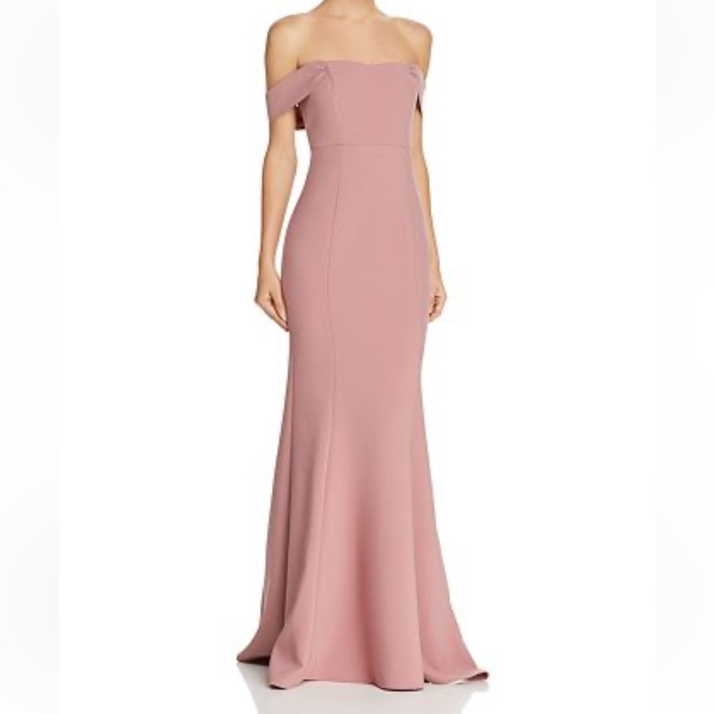 Likely sz 8 NWT beautiful off the shoulder, mermaid style mauve colored gown